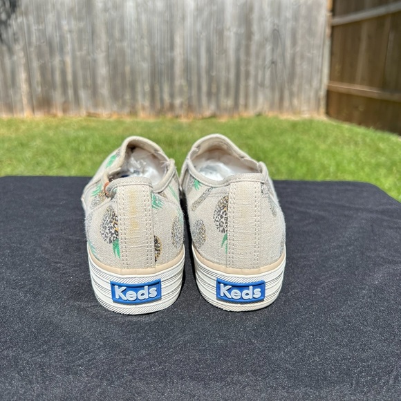 Keds Triple Decker Shoe Women’s 8.5 Tan Canvas Pineapple Animal Platform - Picture 5 of 6
